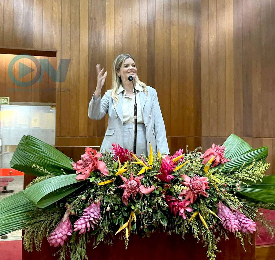 Gracinha Mão Santa consegue liberação de quase R$ 5 milhões para asfaltamento em Parnaíba